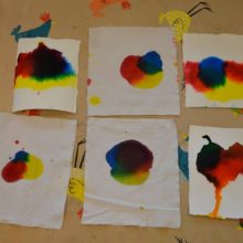 Atelier d’encre et de couleur à l’école Jacques Prévert